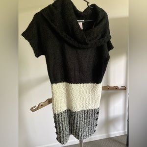 Short Sleeve Sweater Dress